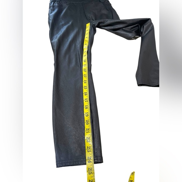 SPANX Black Faux Leather leather like Pants Women’s Size Petite S - Picture 6 of 14